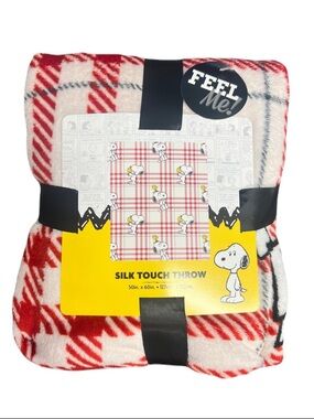 Peanuts Silk Touch Throw Blanket